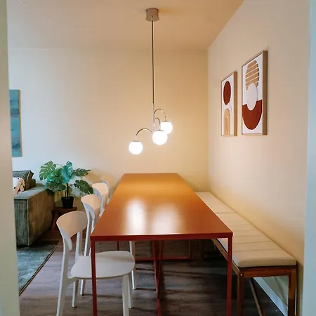 Grosse In Der Suedvorstadt Mit Parkplaetzen Apartamento *