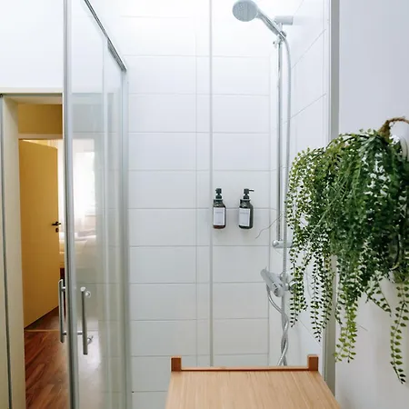 Apartamento Grosse In Der Suedvorstadt Mit Parkplaetzen Leipzig