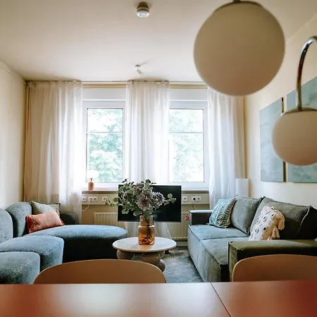 Grosse In Der Suedvorstadt Mit Parkplaetzen Apartamento *