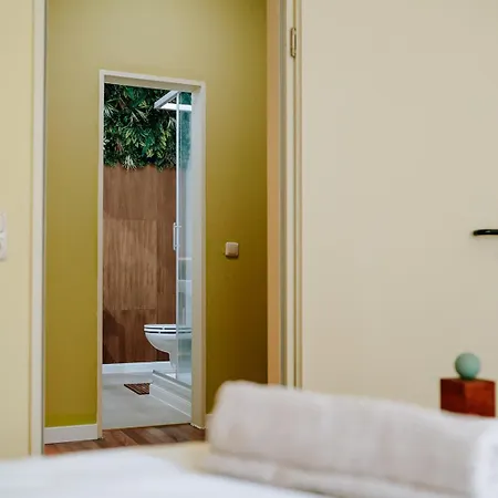 Apartamento Grosse In Der Suedvorstadt Mit Parkplaetzen