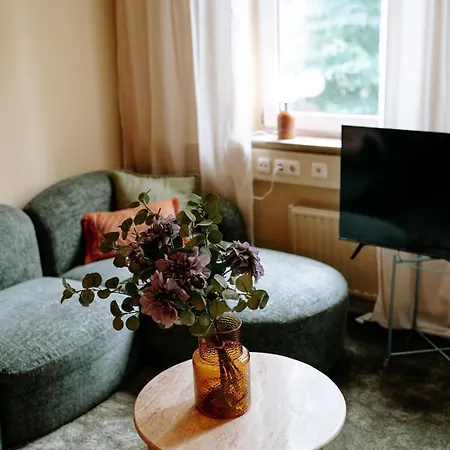 Apartamento Grosse In Der Suedvorstadt Mit Parkplaetzen
